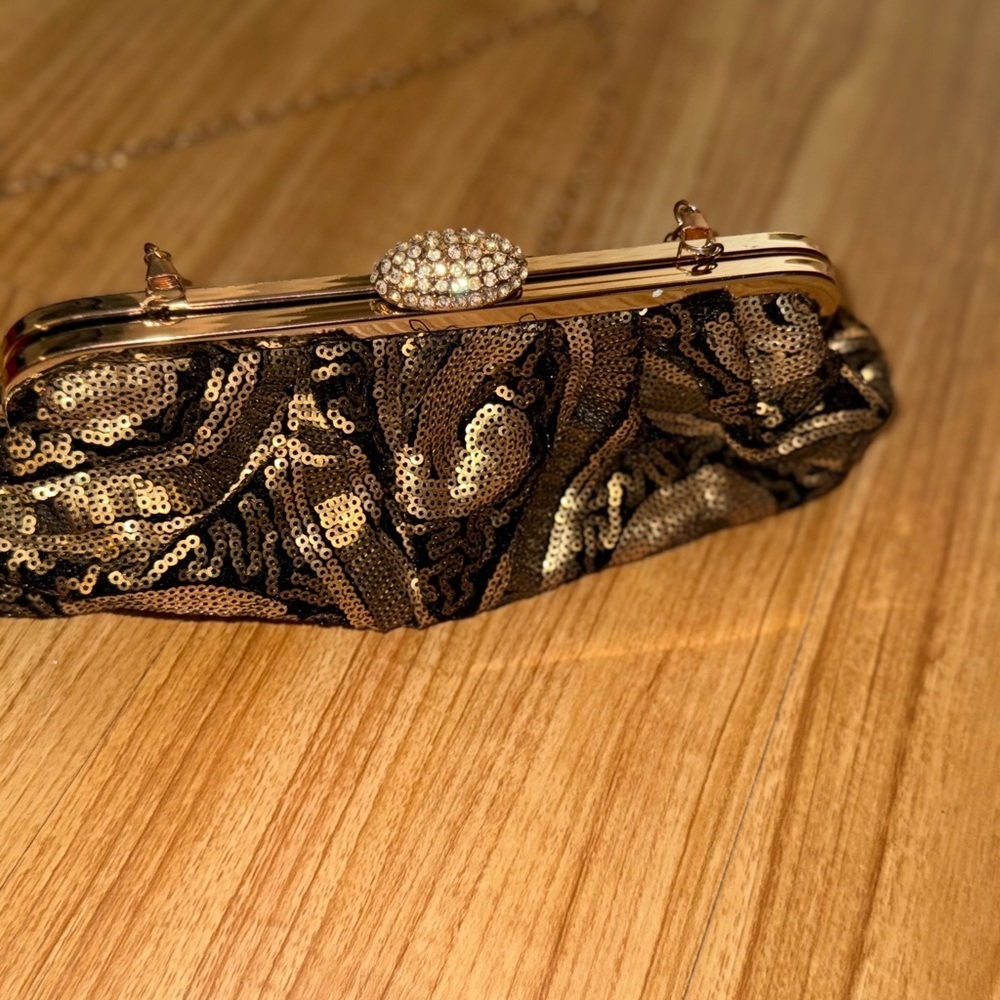 Lulu Townsend Gold & Black Sequin Evening Clutch with Chain - Picture 11 of 15